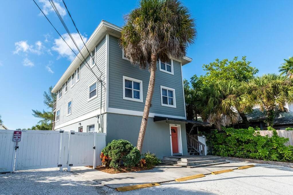 Your Tranquil Escape Is Found Directly On The Beach At The Serenity Beach Condo. Cayo Siesta Exterior foto