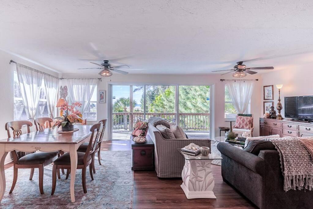 Your Tranquil Escape Is Found Directly On The Beach At The Serenity Beach Condo. Cayo Siesta Exterior foto