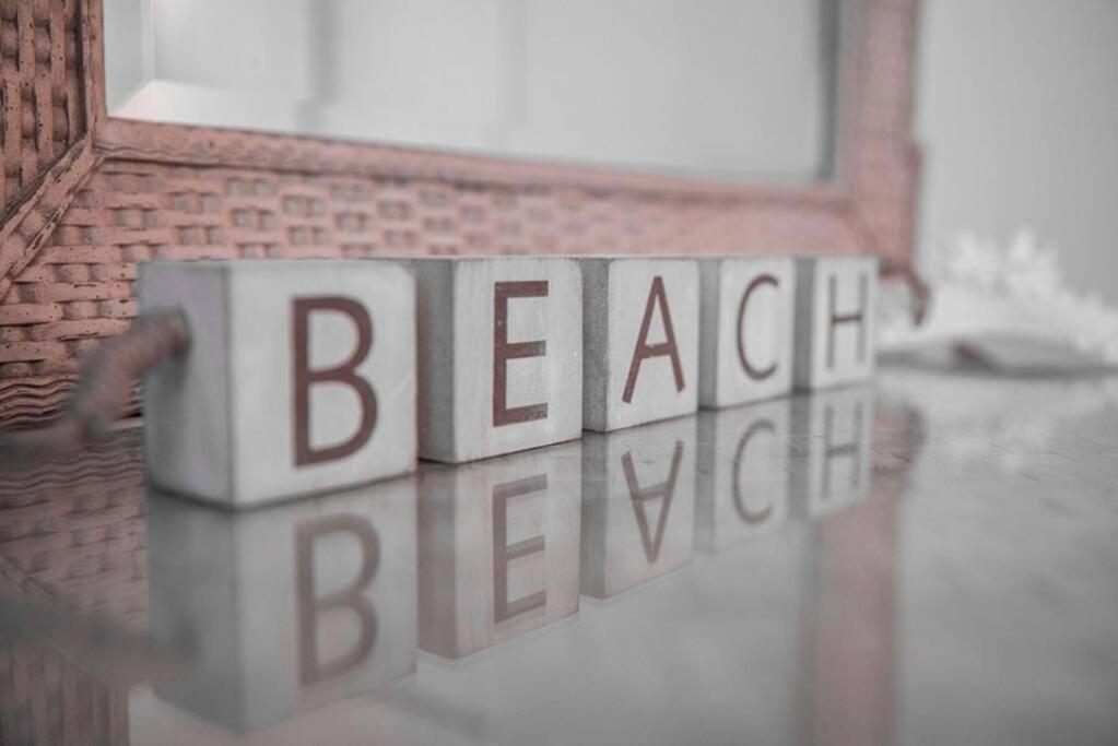 Your Tranquil Escape Is Found Directly On The Beach At The Serenity Beach Condo. Cayo Siesta Exterior foto